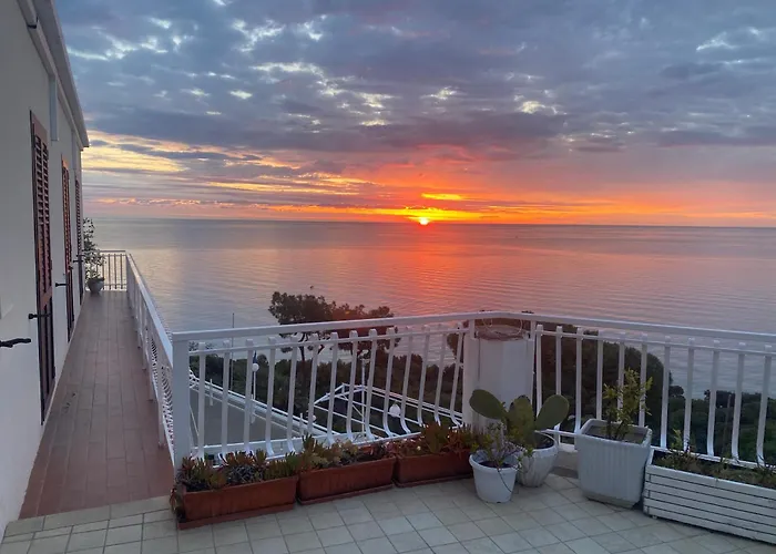 Camera Vista Mare Sunrise-Top Panorama-Only Adults