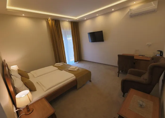 Provence Rooms