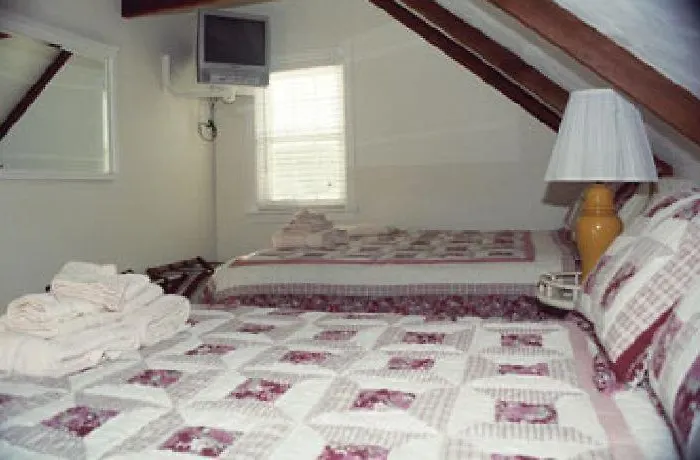 Moffett House Inn