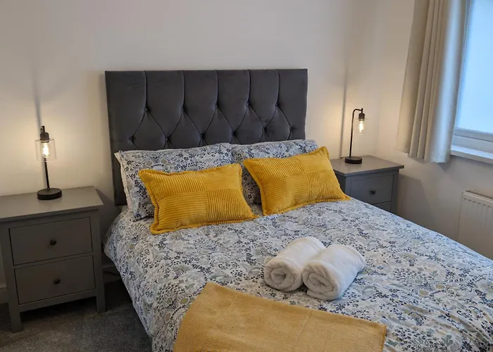 Chy Lowen Private Rooms With Kitchen, Dining Room And Garden Access Close To Eden Project & Beaches