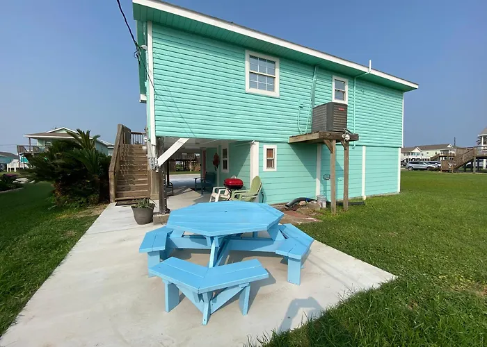 Pelican Hideaway