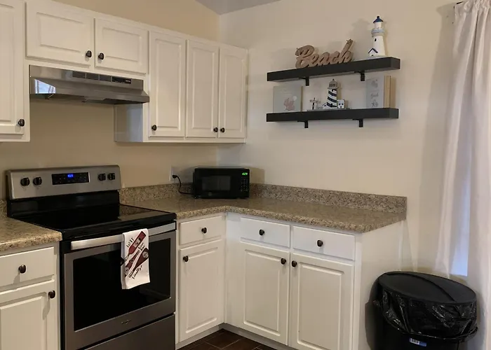 D'S Florida-Alabama Vacation Home Sleeps 14 Guests