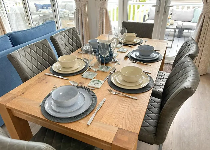 Lodge 9 Creek Caravan Park Ringstead