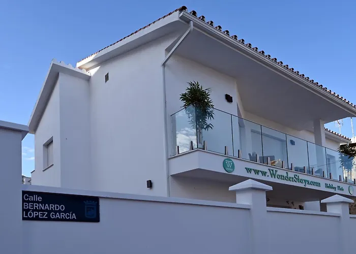 WonderStays Villa Lucía