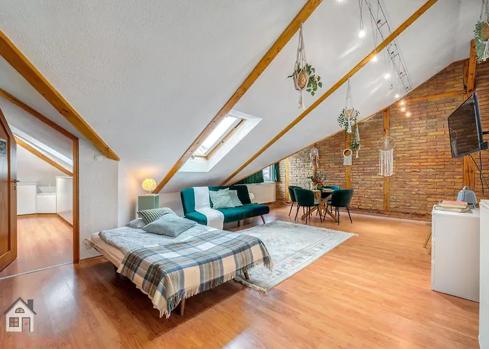 Acme Apartments