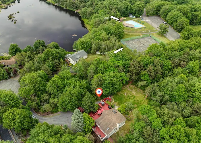 Cozy Cottage In The Heart Of Pocono