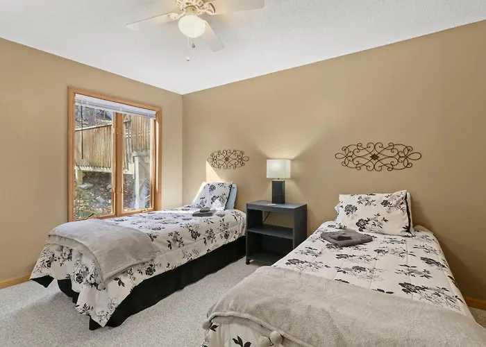 111 Holly Ln By Carolina Stays