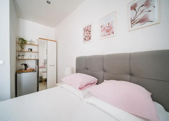 Korkyra Harbour Rooms