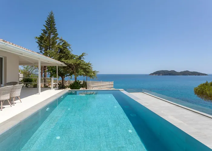 Azzure Vista Seafront Villa