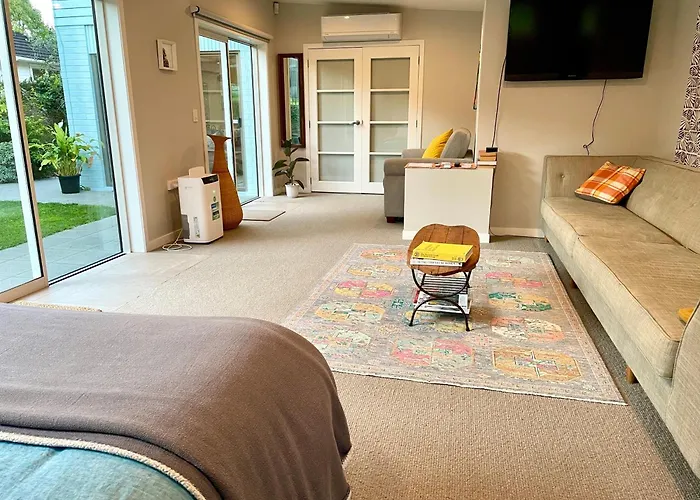 Studio Wing In Saint Heliers