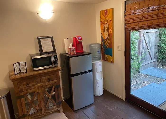 Guest House Near Universal Studios