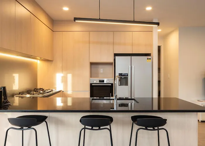 Modern Immaculate Residence In Mount Wellington