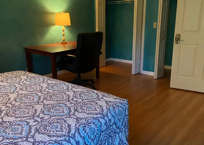 Awesome Shared Villa 20 Minutes From The Beach
