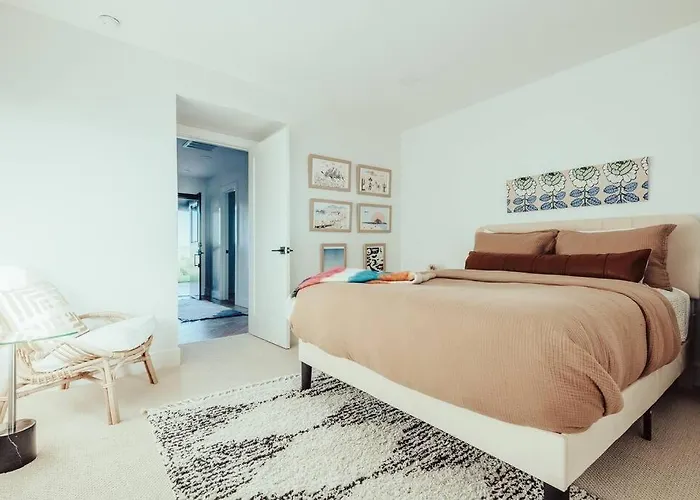 Vista El Pomar-Luxe Hill Top Home