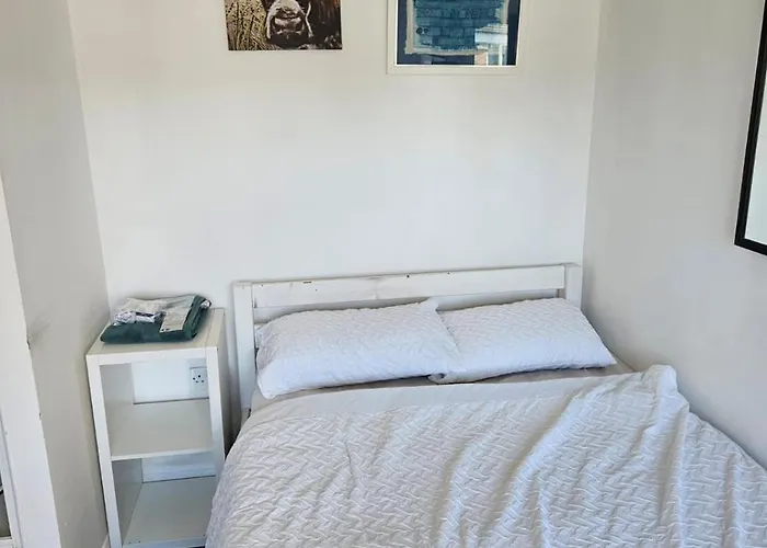 Canterbury Central Guest House