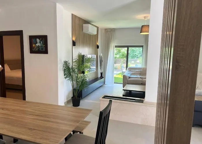 Elegant 2-Bedroom In Um Uthaina