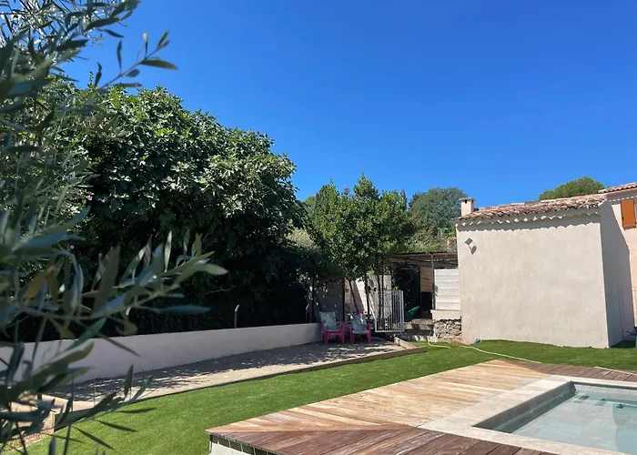 Havre De Paix En Provence : Maison Avec Piscine