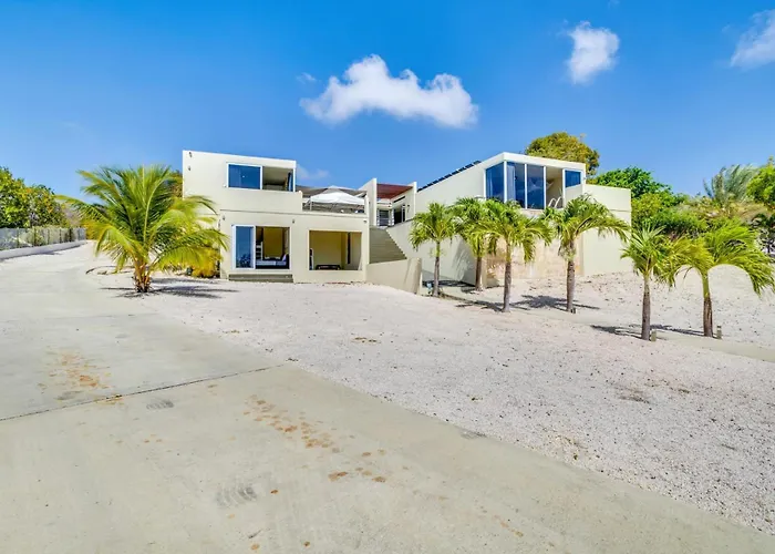 Villa Rowsu With Private Pool And Sea View