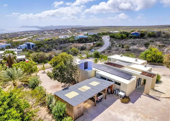Villa Rowsu With Private Pool And Sea View