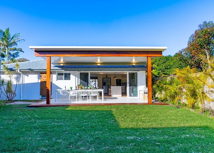Holidayrento Capri Beach House Retreat Shoal Bay