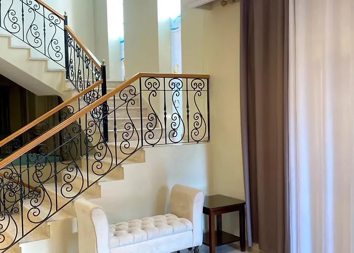 Luxurious 4 Bedroom Villa In Abdoun-Amman