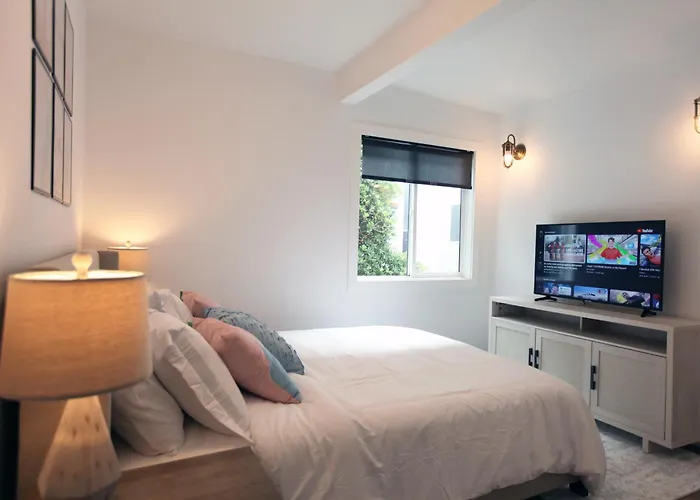 La Jolla Beach Villa Gem