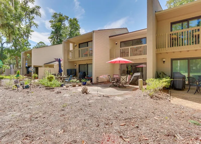 Golf Course Views & Beach Access: Shipyard Villa