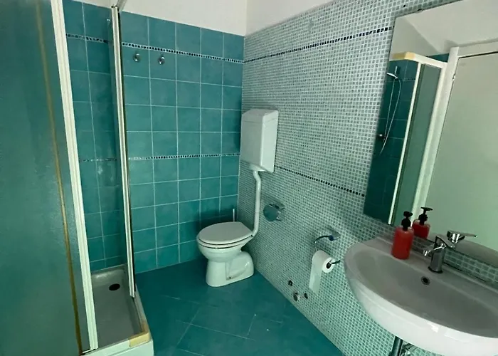 Cervia - Camera Matrimoniale - Bagno In Suite