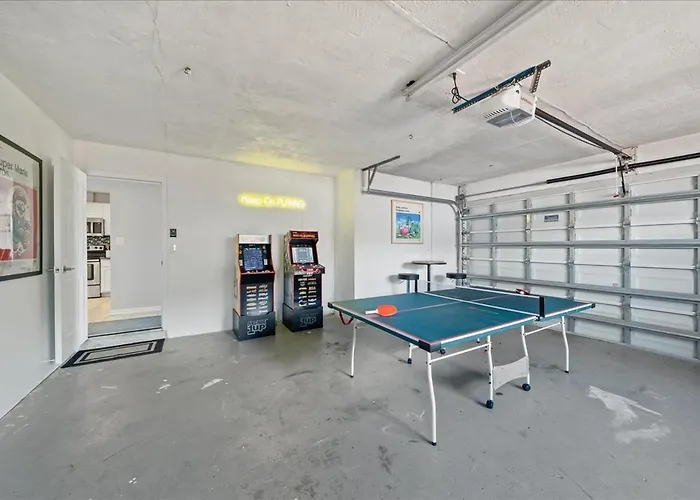 5B - Modern Pool - Game Room - Beachside - 7 Bed - Mural- Ac - Washer Dryer