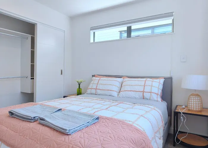 Stylish Family Retreat In Hillcrest Spa 4 Bedroom And Playroom
