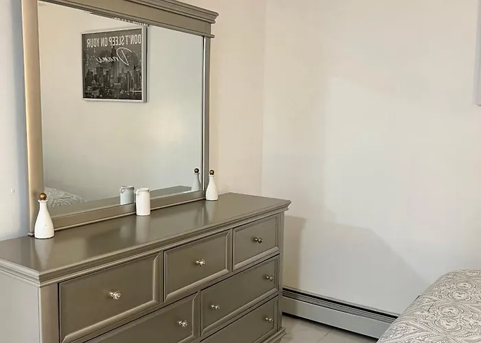 Luxury Guest Home - 10 Min To Jfk