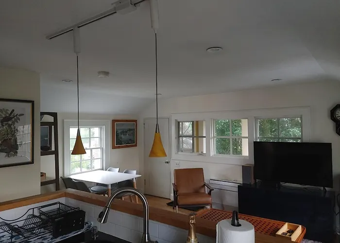 Borough Beach Apartment