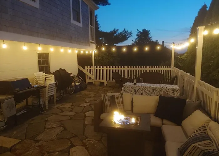 Borough Beach Apartment