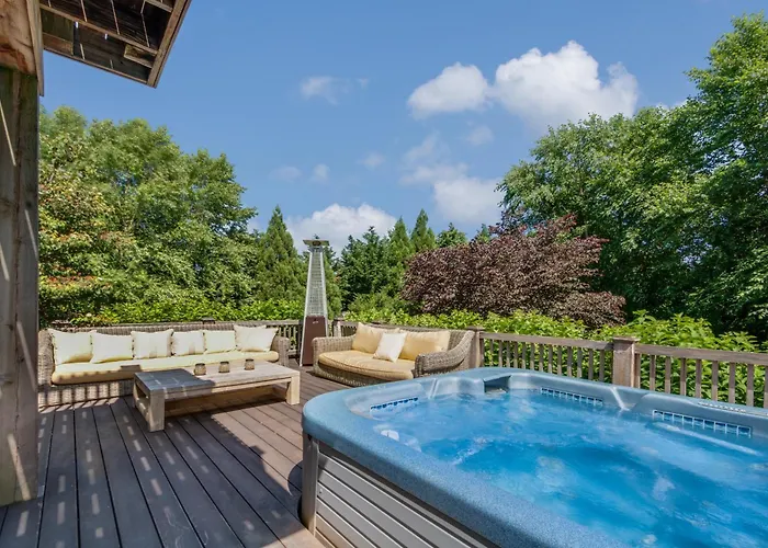 4Br 3Ba Hot Tub Media Room Weekly Rates