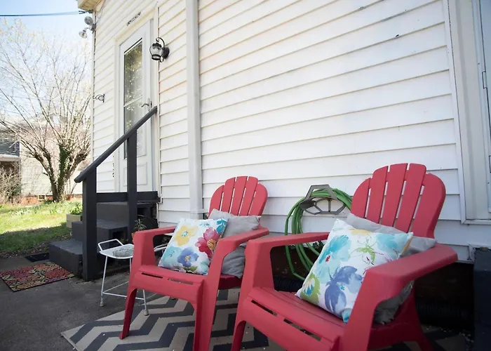 Welcome To Cozy Cottage