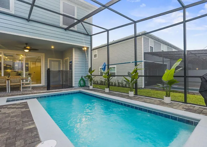 Brand New 5 Bed Villa In Windsor Cay
