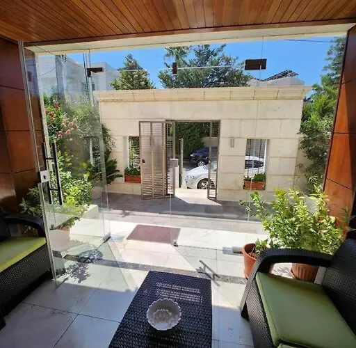 Abdoun Circle Lux Villa 900Sqm