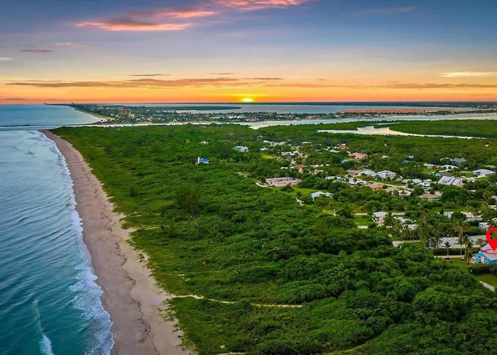 Elevated Ocean Views - 2 Bd - Walk To The Beach