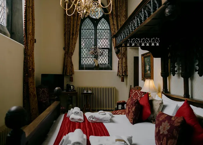 Old Palace Lodge