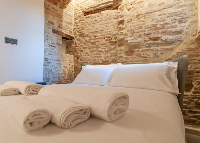 Uc - Guest House Gerardo