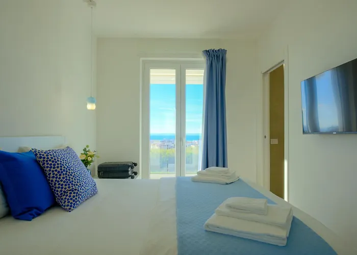 Iris Rooms & Apartments