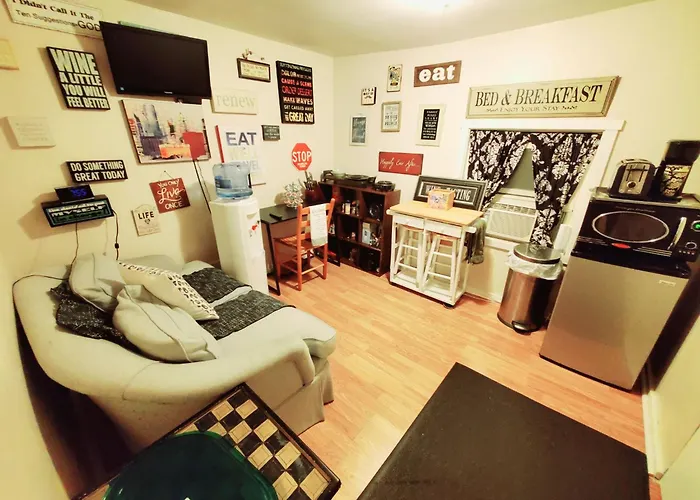 Plaid Room 3Min From Yale Univ