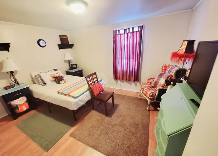 Plaid Room 3Min From Yale Univ