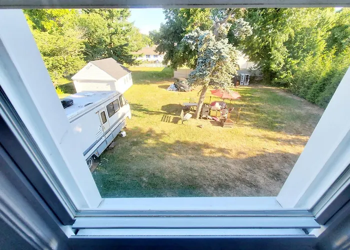 Bright Cozy Room Peaceful Dover Stay