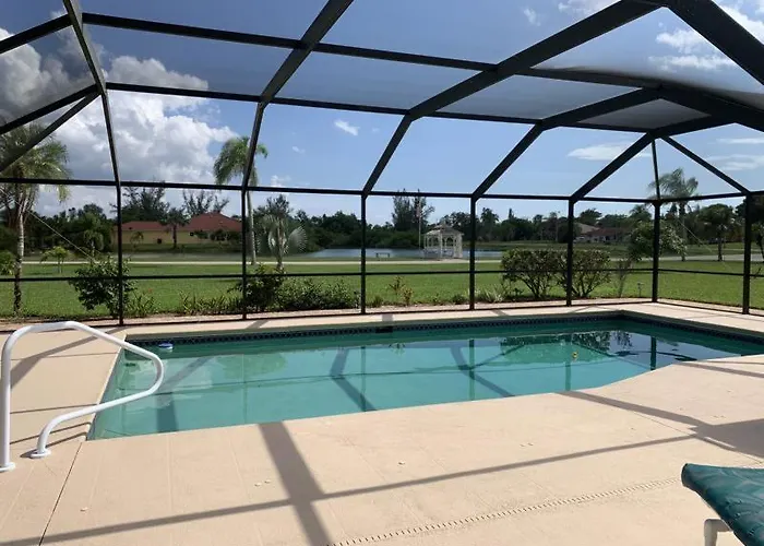 Villa Bougainvillea