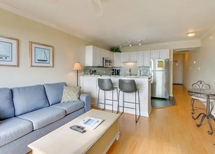 Ocean Views + Pool Access: Hilton Head Getaway