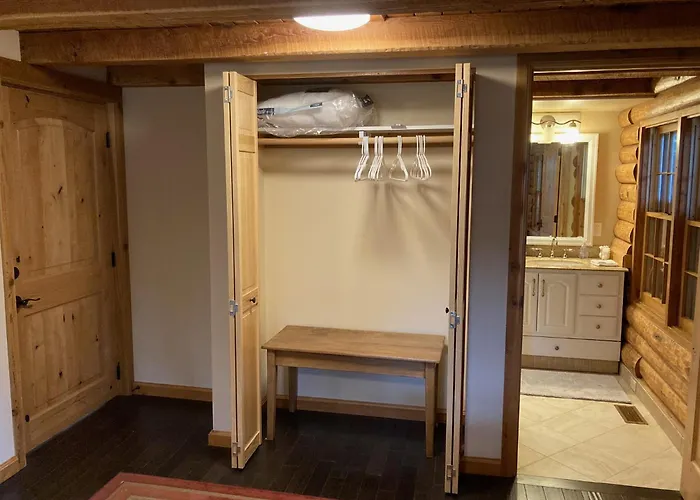 Sandpoint Mountain Retreat-Guest Suite In Large House
