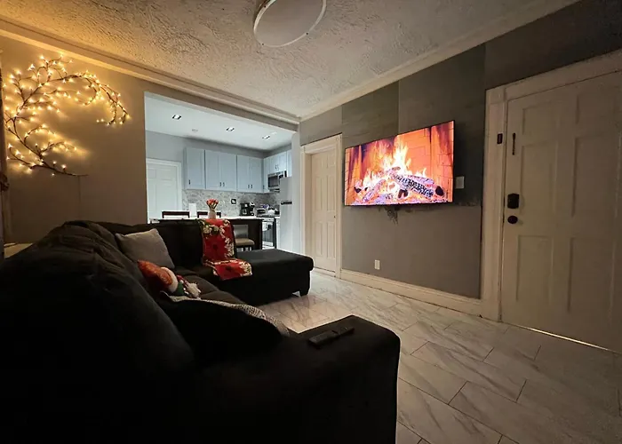 3 Bedrooms In 2Nd Floor Modern Brooklyn Home, Close To J Train