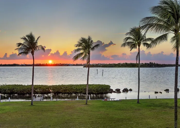 Waterfront Luxury Villa 62 With Sunset Views And Boat Slip Villa