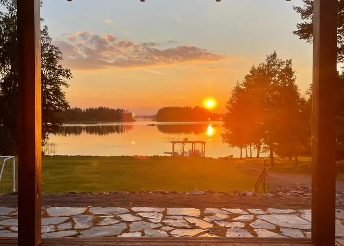 Villa Mustalahti